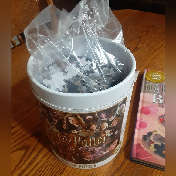 Harry potter bundle- puzzle and baking book- NWT - Picture 3 of 3